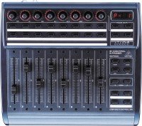 DJ контроллер Behringer BCF2000